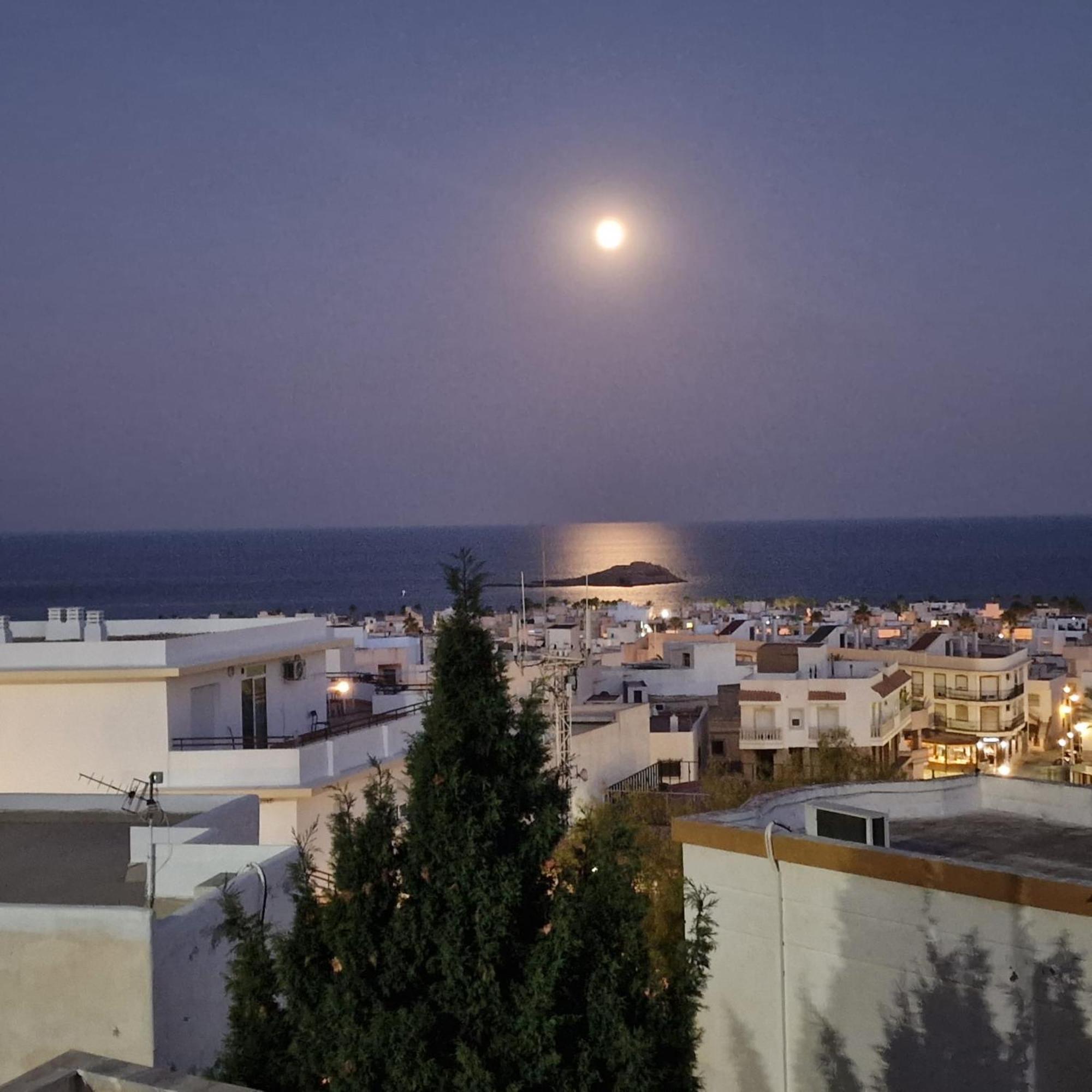 Apartamento Turistico Carboneras Bagian luar foto